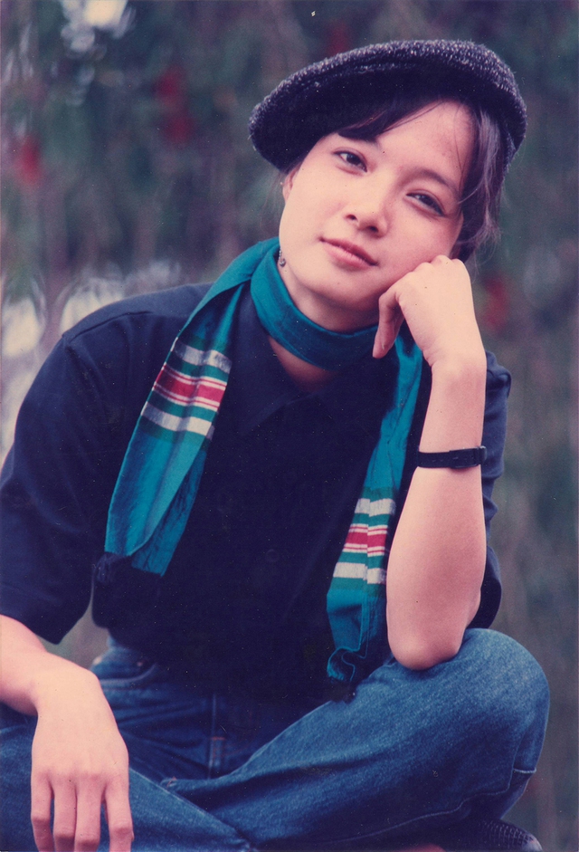 Nhan sắc thời trẻ của nữ diễn viên được phong NSND trẻ nhất nhì Việt Nam - Ảnh 2.