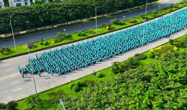 Dịch vụ gọi xe máy điện xanh SM Bike ra mắt tại Hà Nội - Ảnh 2.