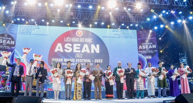 Bạn bè thế giới ấn tượng với sự chủ động và tích cực của Bộ VHTTDL trong thắt chặt quan hệ hữu nghị giữa nhân dân Việt Nam và quốc tế - Ảnh 5. Bạn bè thế giới ấn tượng với sự chủ động và tích cực của Bộ VHTTDL trong thắt chặt quan hệ hữu nghị giữa nhân dân Việt Nam và quốc tế - Ảnh 5.