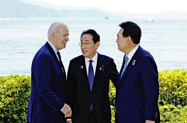 Thượng đỉnh Hàn-Mỹ-Nhật tăng cường hợp tác an ninh giữa ba nước - Ảnh 1.