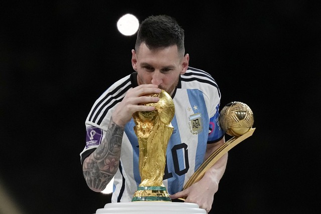 5 lý do để tin Messi sẽ vượt mặt Haaland và giành Quả bóng vàng 2023 - Ảnh 2.