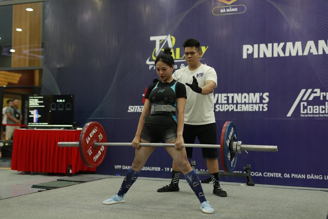 Hơn 100 VĐV tham dự Giải Powerlifting (nâng tạ) Việt Nam 2023 tại Đà Nẵng - Ảnh 1.
