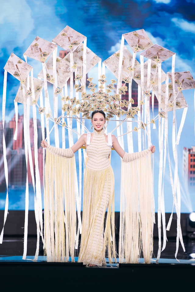 Mãn nhãn đêm thi Trang phục dân tộc Miss Grand Vietnam: Thiên Ân diễn xuất thần, loạt thiết kế ấn tượng đến bất ngờ - Ảnh 6.