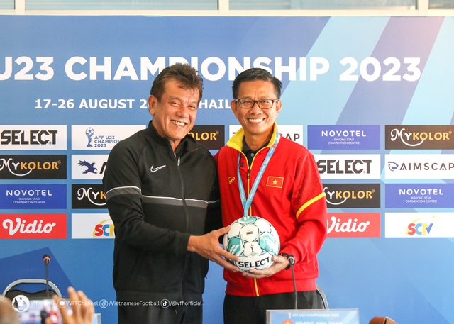 HLV U23 Malaysia khen hết lời U23 Việt Nam, nói điều &quot;ấm lòng&quot; ở giải Đông Nam Á - Ảnh 1.