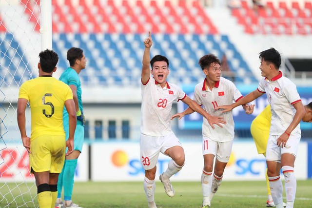 Báo Indonesia: “U23 Việt Nam phòng ngự quá xuất sắc, họ khiến Malaysia gặp khủng hoảng” - Ảnh 2.