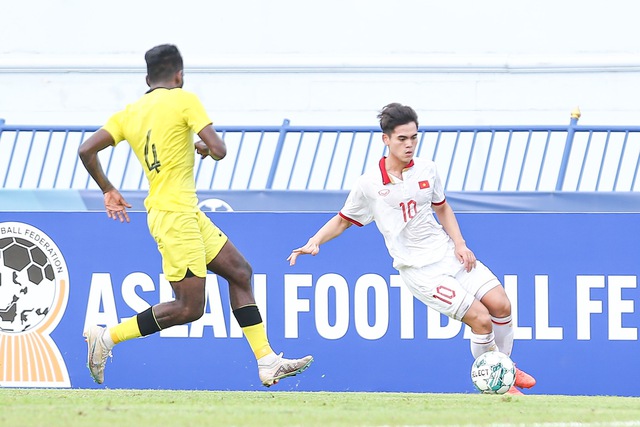 Thắng đậm U23 Malaysia, U23 Việt Nam giành quyền vào chung kết giải Đông Nam Á - Ảnh 2.