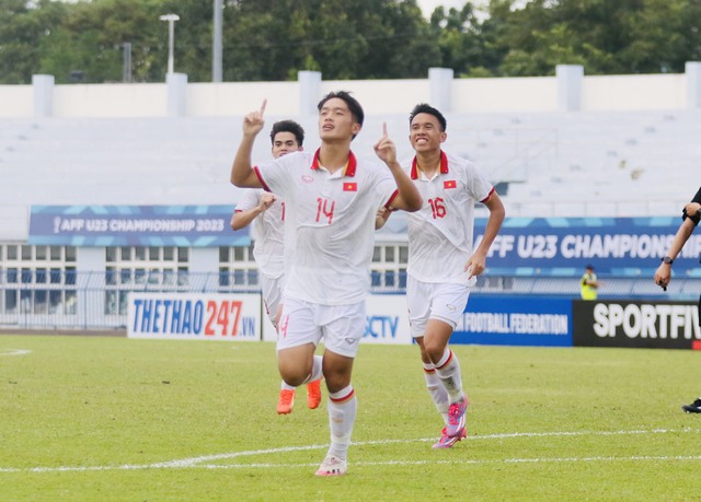 Ghi 'mưa bàn thắng' trước U23 Malaysia, U23 Việt Nam thẳng tiến vào trận chung kết giải Đông Nam Á - Ảnh 2.