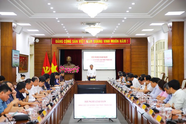 Bộ trưởng Nguyễn Văn Hùng: Đổi mới công tác tuyển sinh, nêu cao vai trò tiên phong, gương mẫu của khối các cơ sở đào tạo - Ảnh 4.