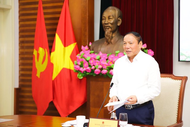Bộ trưởng Nguyễn Văn Hùng: Đổi mới công tác tuyển sinh, nêu cao vai trò tiên phong, gương mẫu của khối các cơ sở đào tạo - Ảnh 2.