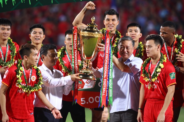 Vừa vô địch CLB CAHN, Văn Thanh mơ về giấc mơ trở lại HAGL chinh phục V.League - Ảnh 1.
