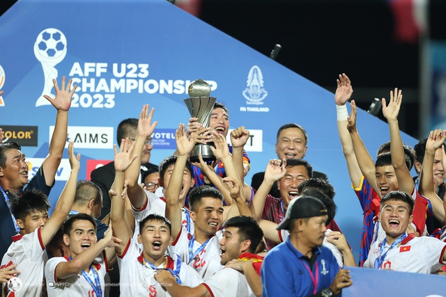 9 cầu thủ vô địch U23 Đông Nam Á góp mặt trong danh sách chuẩn bị cho Vòng loại U23 châu Á 2024 - Ảnh 1. 9 cầu thủ vô địch U23 Đông Nam Á góp mặt trong danh sách chuẩn bị cho Vòng loại U23 châu Á 2024 - Ảnh 1.