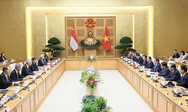 Thủ tướng Chính phủ đề nghị mở rộng hợp tác văn hóa Việt Nam - Singapore theo kịp hợp tác về kinh tế - Ảnh 2.
