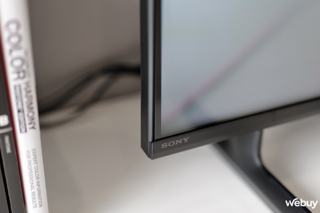 Lần đầu trải nghiệm TV Sony Bravia X85L: Thiết kế mỏng đẹp, hỗ trợ đắc lực cho PlayStation 5, nhưng vẫn còn 1 điểm trừ nho nhỏ - Ảnh 4.