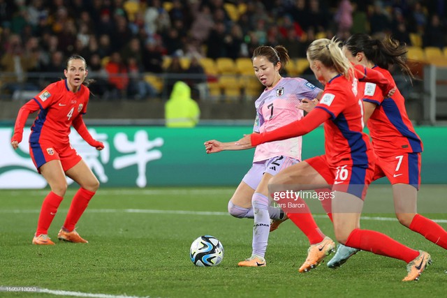 Thắng thuyết phục nhà cựu vô địch, tuyển nữ Nhật Bản ghi tên mình vào vòng tứ kết World Cup - Ảnh 3.