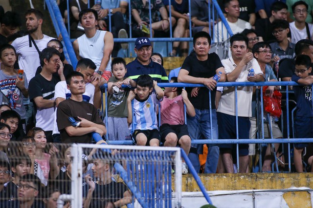 Lý do 15.000 nghìn người đổ về sân vận động Hàng Đẫy theo dõi một trận đấu V.League - Ảnh 6.