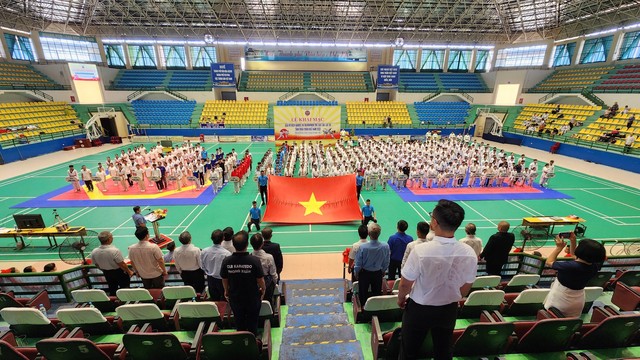 Khởi tranh Giải Vô địch Karate và Taekwondo trẻ các CLB tỉnh Thừa Thiên Huế - Ảnh 1.