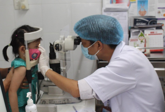 Sở Y tế Đà Nẵng ra công văn khẩn về bệnh đau mắt đỏ - Ảnh 1.