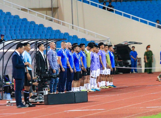 Cầu thủ Hà Nội FC và Pohang Steelers mặc niệm nạn nhân trong vụ cháy chung cư mini ở Hà Nội  - Ảnh 3.