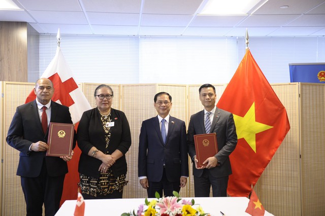 Việt Nam và Tonga thiết lập quan hệ ngoại giao - Ảnh 1. Việt Nam và Tonga thiết lập quan hệ ngoại giao - Ảnh 1.