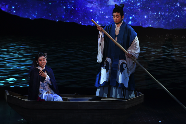 Hoàng Thái tử Nhật Bản dự công diễn vở Opera Công nữ Anio tại Việt Nam - Ảnh 3.