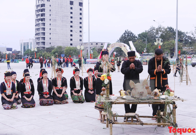 Lễ Tra hạt làm lễ cầu mưa – văn hóa độc đáo của người Khơ Mú tại Điện Biên - Ảnh 2.