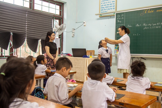 Quảng Bình: Hơn 40.000 ca mắc bệnh đau mắt đỏ, trường học tìm mọi biện pháp để phòng bệnh - Ảnh 4.