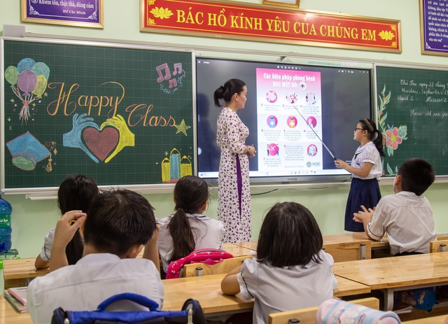 Quảng Bình: Hơn 40.000 ca mắc bệnh đau mắt đỏ, trường học tìm mọi biện pháp để phòng bệnh - Ảnh 1.