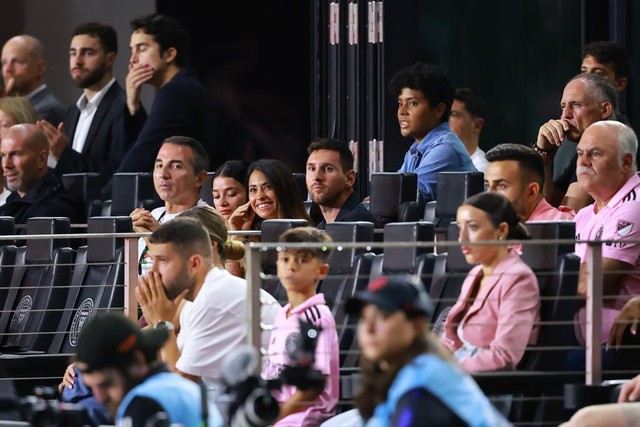 Lý do Messi phải ngồi trên hàng ghế khán giả, chứng kiến Inter Miami thất bại trong trận chung kết - Ảnh 1.