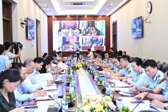 Bộ trưởng Nguyễn Hồng Diên làm việc với lực lượng QLTT, Sở Công Thương về tình hình cung ứng hàng hóa - Ảnh 3.