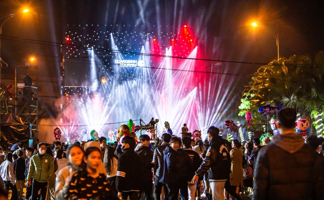 Nhiều hoạt động chào đón năm mới ấn tượng tại Quảng Bình - Ảnh 1.