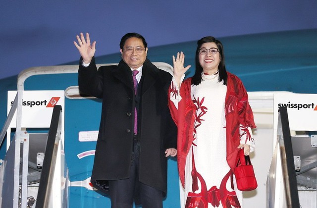 Thủ tướng Chính phủ Phạm Minh Chính tới Thụy Sĩ, bắt đầu chuyến công tác tham dự WEF Davos 2024 - Ảnh 1.