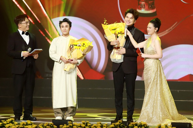 Hòa Minzy lần đầu nhận giải Mai Vàng, phát biểu xúc động khi nhắc đến bé Bo - Ảnh 9.