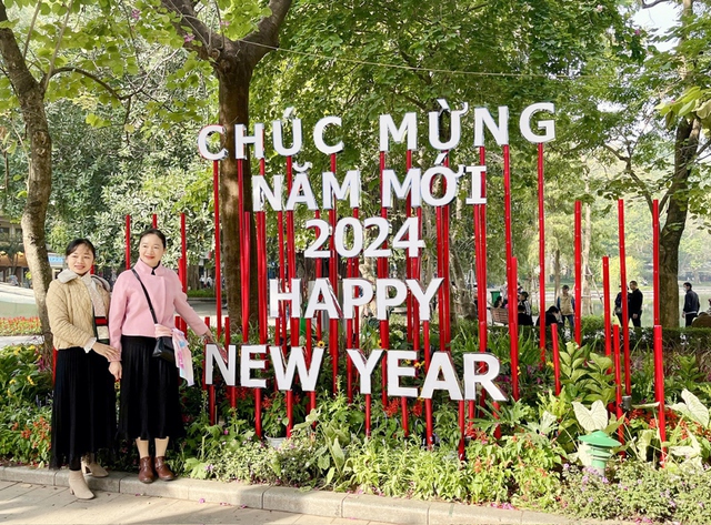 Du lịch Việt Nam khởi sắc những ngày đầu năm mới 2024 - Ảnh 1.