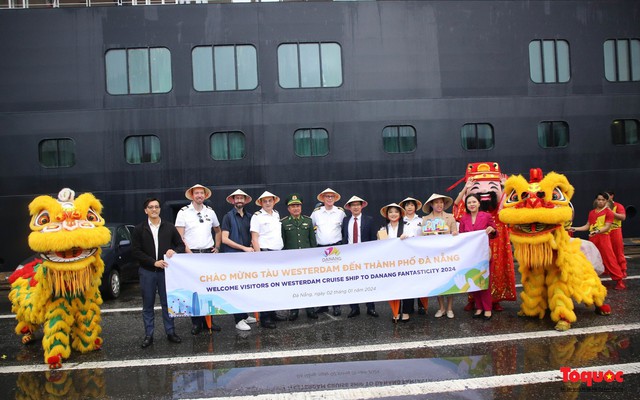 Đà Nẵng đón hơn 2.000 khách du lịch bằng tàu biển - Ảnh 3.