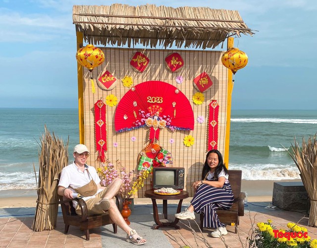 Nhiều hoạt động đặc sắc tại các bãi biển du lịch Đà Nẵng phục vụ người dân và du khách dịp Tết Nguyên đán - Ảnh 3.