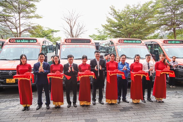 Đà Nẵng đưa vào vận hành tuyến buýt Sân bay Đà Nẵng-Sun World Ba Na Hills - Ảnh 1.