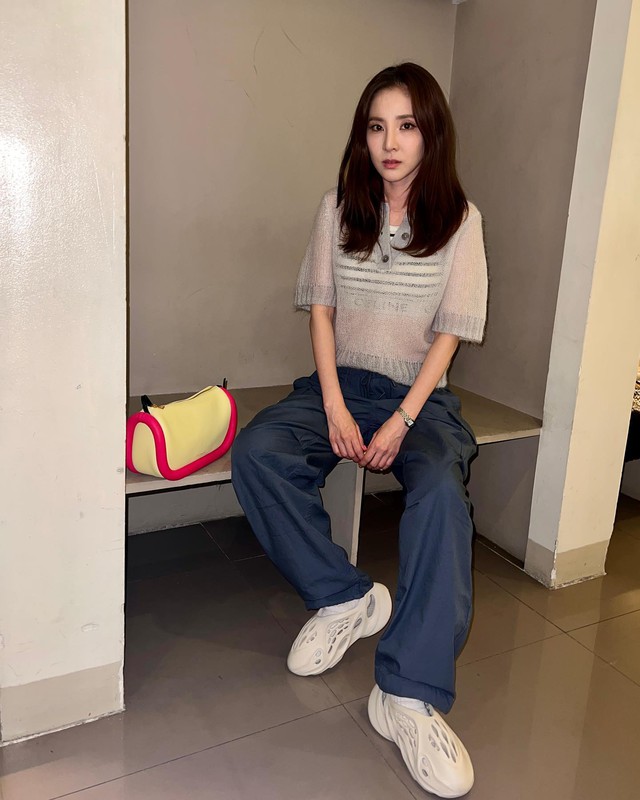 Thời trang của mỹ nhân 40 tuổi Sandara Park: Luôn trẻ trung và ngọt ngào, chị em mọi độ tuổi đều có thể học hỏi - Ảnh 6.