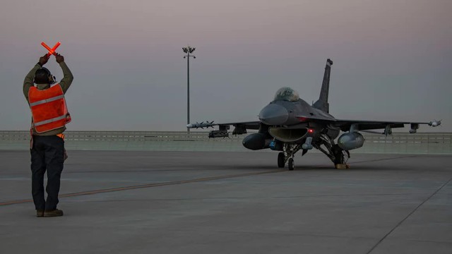 Mỹ đạt thỏa thuận với Qatar gia hạn căn cứ quân sự lớn nhất Trung Đông - Ảnh 1.