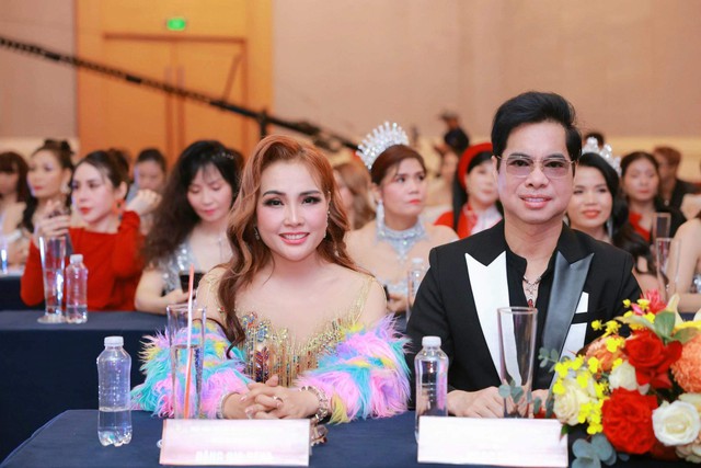 Danh ca Ngọc Sơn làm trưởng ban giám khảo cuộc thi Hoa hậu Việt Nam thời đại 2024 - Ảnh 2.