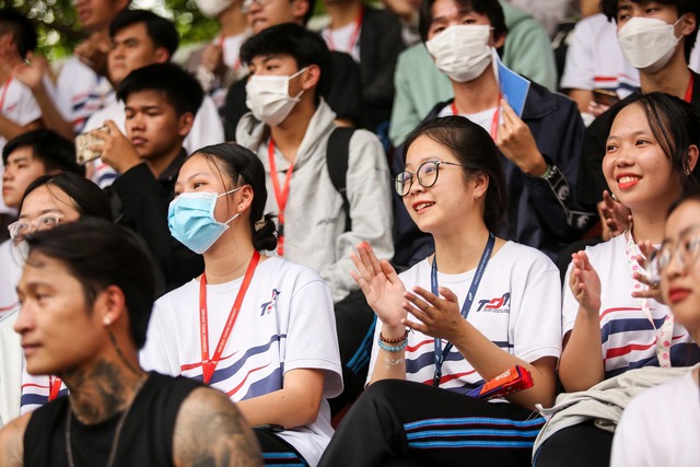 Sôi động lễ khai mạc giải bóng đá Thanh niên Sinh viên Việt Nam lần II - Ảnh 7.