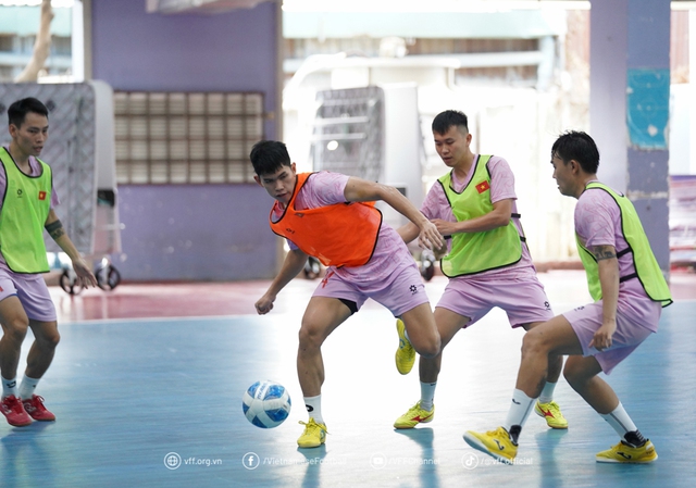 Đội tuyển Futsal Việt Nam lên đường tập huấn tại Thái Lan trước thềm giải Đông Nam Á - Ảnh 2.