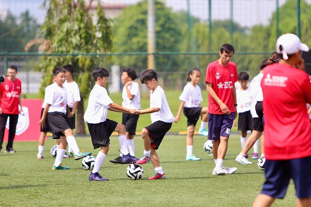 Cúp vô địch giải Đông Nam Á ASEAN Cup 2024 đã đến Việt Nam - Ảnh 2.