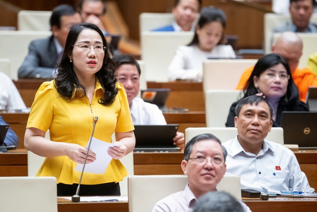 Giá nhà đất, chung cư tăng cao bất thường làm &quot;nóng&quot; nghị trường Quốc hội - Ảnh 2.