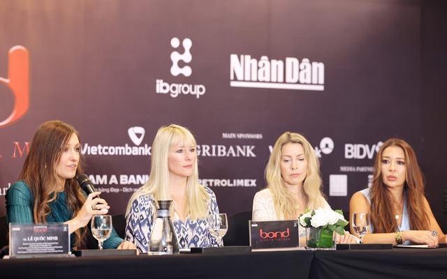 Đêm nhạc &quot;Bond Live in Vietnam&quot; thu được 2 tỉ đồng ủng hộ đồng bào bị ảnh hưởng bởi lũ lụt - Ảnh 1.