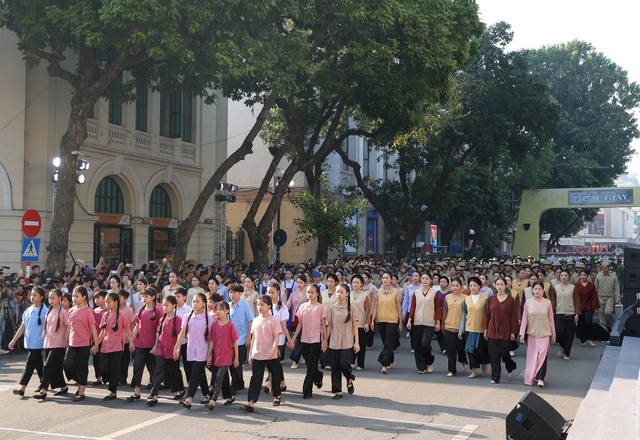 Ấn tượng về &quot;Ngày hội văn hóa vì hòa bình&quot; với 10 nghìn người tham gia  - Ảnh 6.