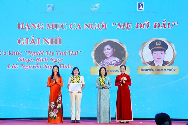 Trao giải thưởng Cuộc thi sáng tác ca khúc ca ngợi phụ nữ, người mẹ Việt Nam. - Ảnh 3.