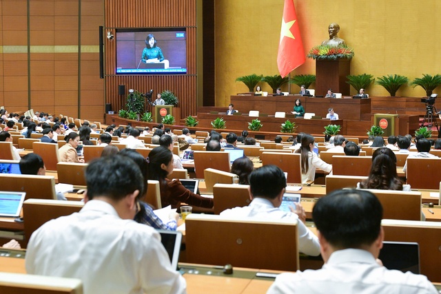 Bộ trưởng Bộ Y tế đề xuất có các quy định cấm thuốc lá điện tử và thuốc lá nung nóng - Ảnh 3.