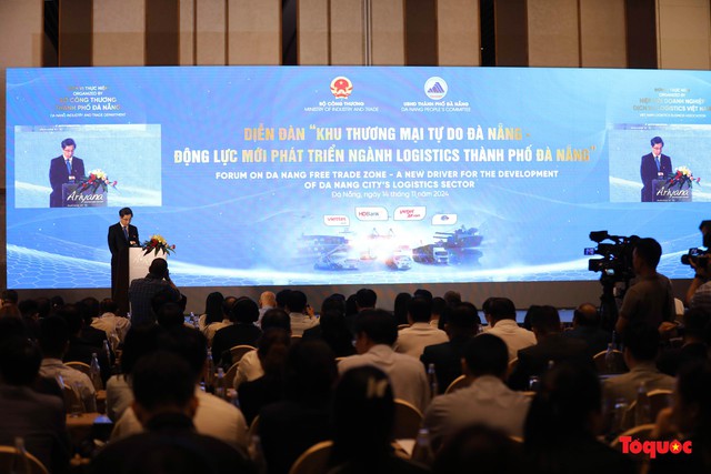 Diễn đàn &quot;Khu thương mại tự do Đà Nẵng - Động lực mới phát triển ngành logistics TP. Đà Nẵng&quot; - Ảnh 1.