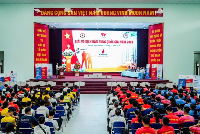 Gần 300 VĐV tranh tài tại giải Vô địch Bắn súng quốc gia năm 2024  - Ảnh 1.