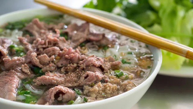 Phở Việt Nam được gọi tên một trong những món ăn có nước dinh dưỡng trên thế giới - Ảnh 1.